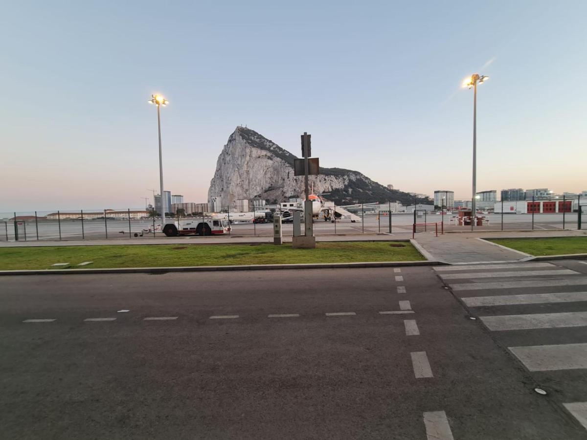 E1 Apartment High Level Sea View Gibraltar Exterior photo